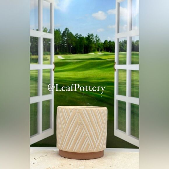 Andino Beige/White Ceramic Planter Pot without drainage hole - Picture 1 of 9